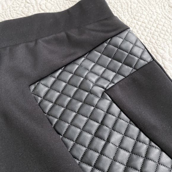 2B Bebe Black Pencil Skirt - Picture 3 of 4